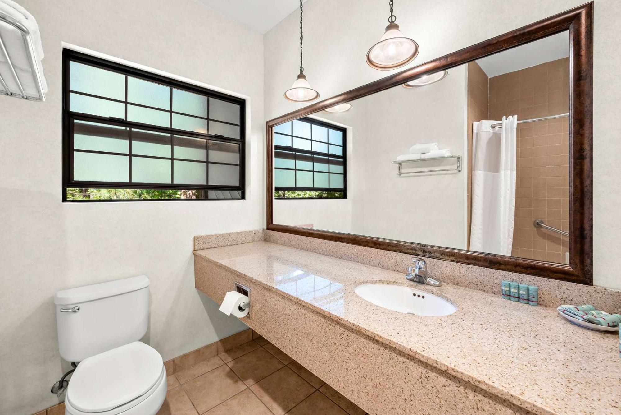 Best Western Stagecoach Inn Pollock Pines Esterno foto