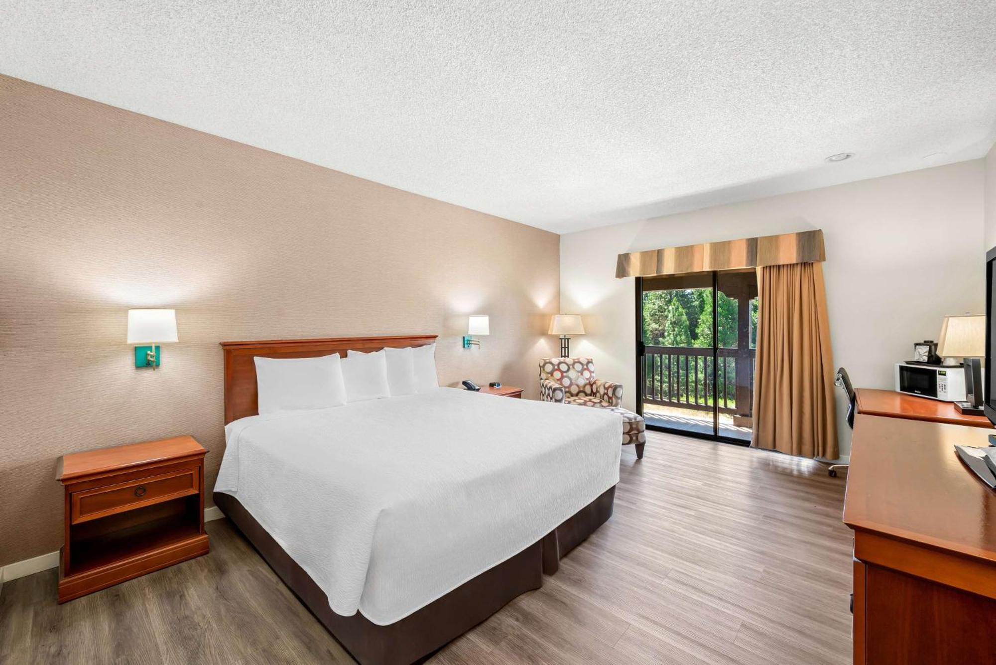 Best Western Stagecoach Inn Pollock Pines Esterno foto